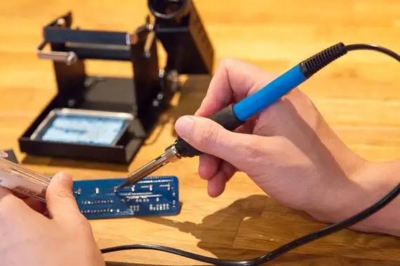 What are the precautions for SMT soldering process